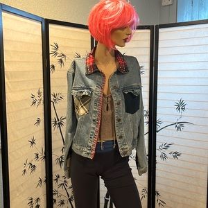 Detailed denim jacket